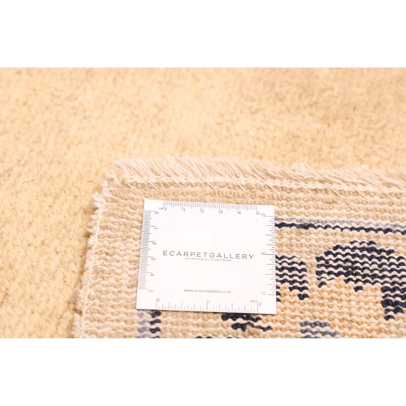 ECARPETGALLERY Hand-knotted Aubusson Cream Wool Rug - 6'0 x 9'0