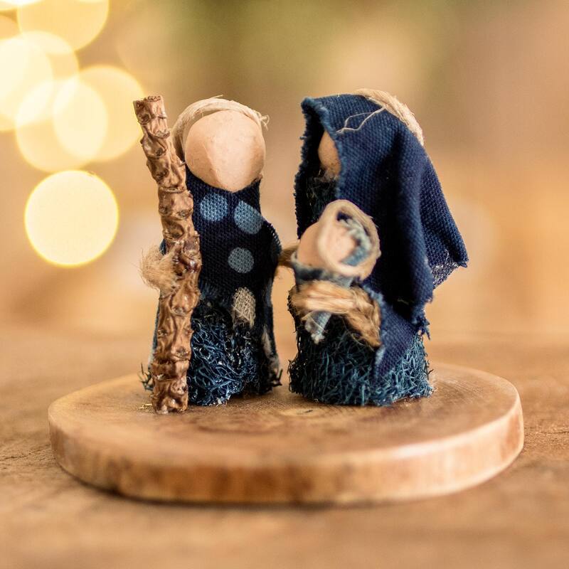 Novica Handmade Dream Of Love Natural Fiber Nativity Sculpture