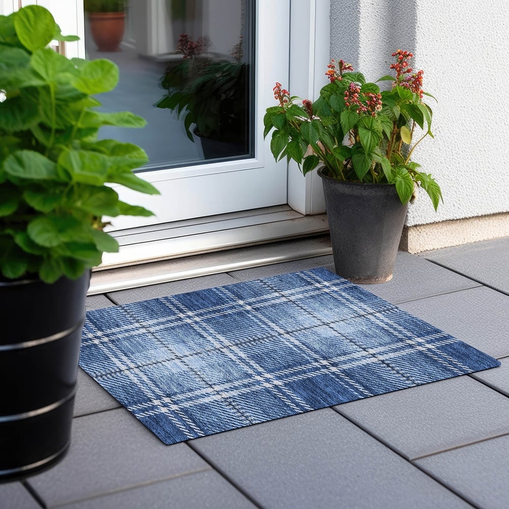 Machine Washable Indoor/ Outdoor Chantille Plaid Cozy Rug