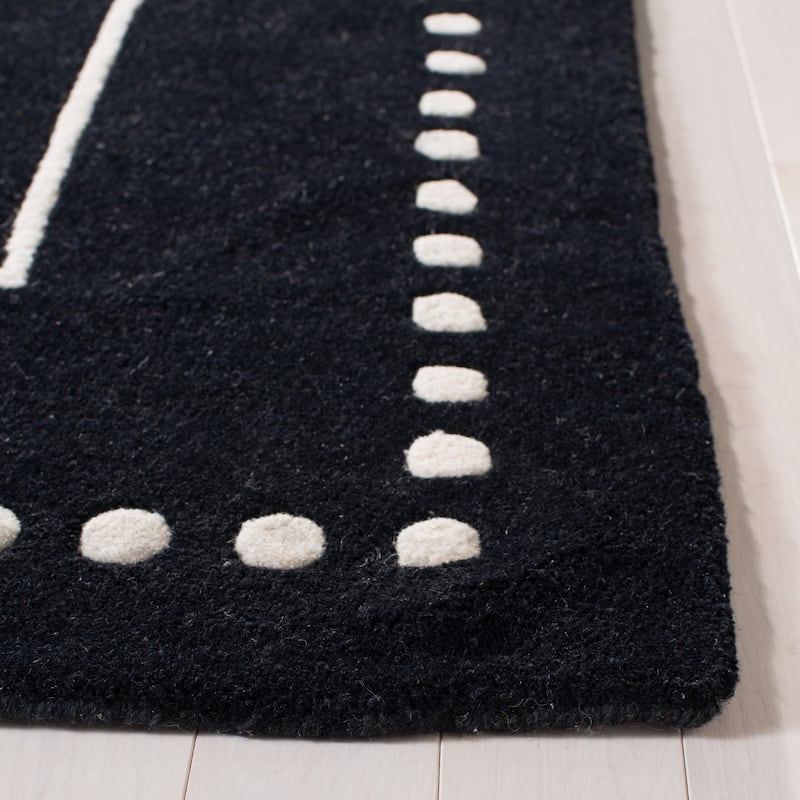 SAFAVIEH Handmade Bella Alverta Dotted Border Wool Rug