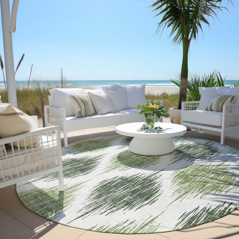 Machine Washable Indoor/ Outdoor Chantille Contemporary Geo Rug - Fern - 8' x 8'