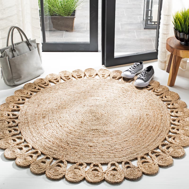 SAFAVIEH Handmade Natural Fiber Lailah Farmhouse Rug - 4' Round - Natural