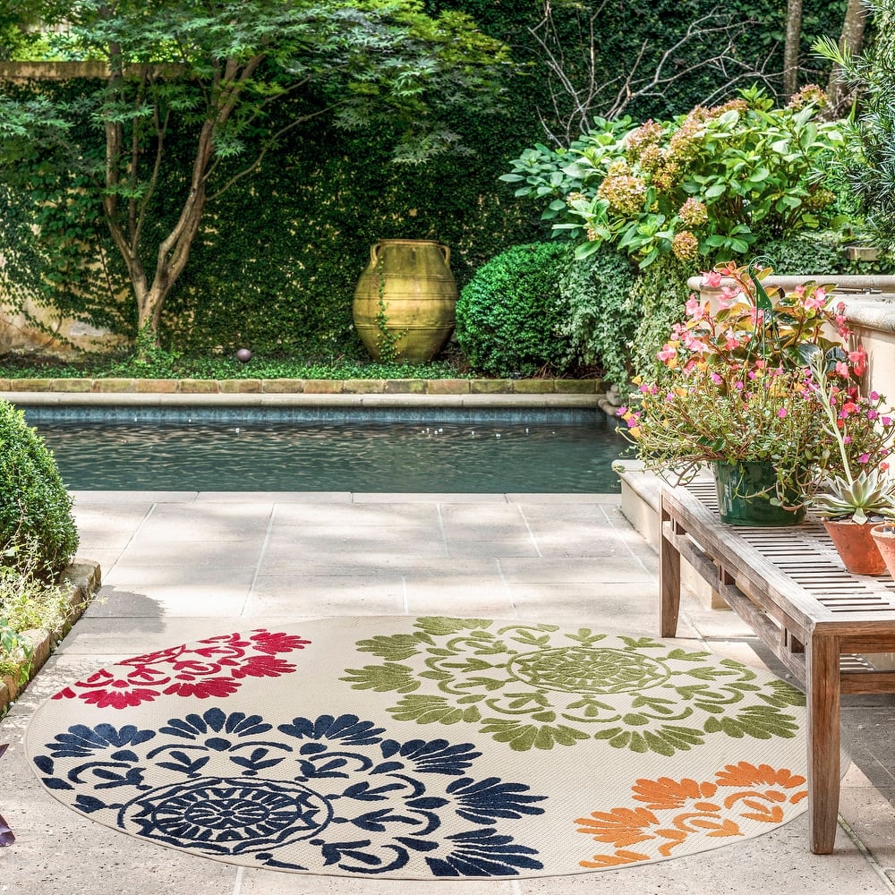 Origin Coastal Floral Indoor/Outdoor Area Rug