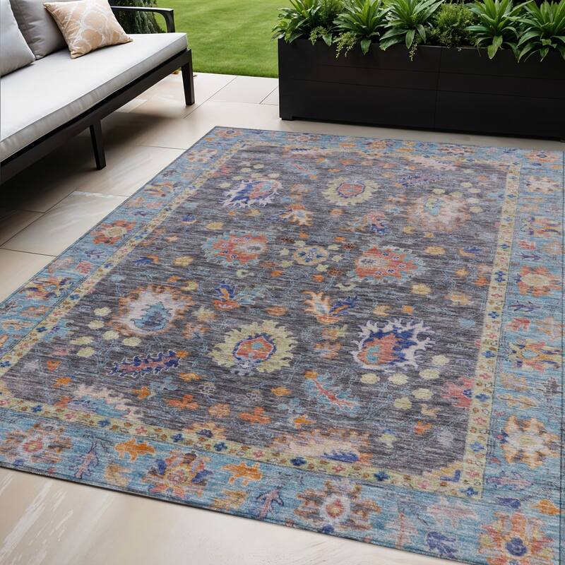 HomeRoots Floral Traditional Rectangle Outdoor Rug - 5' X 8'