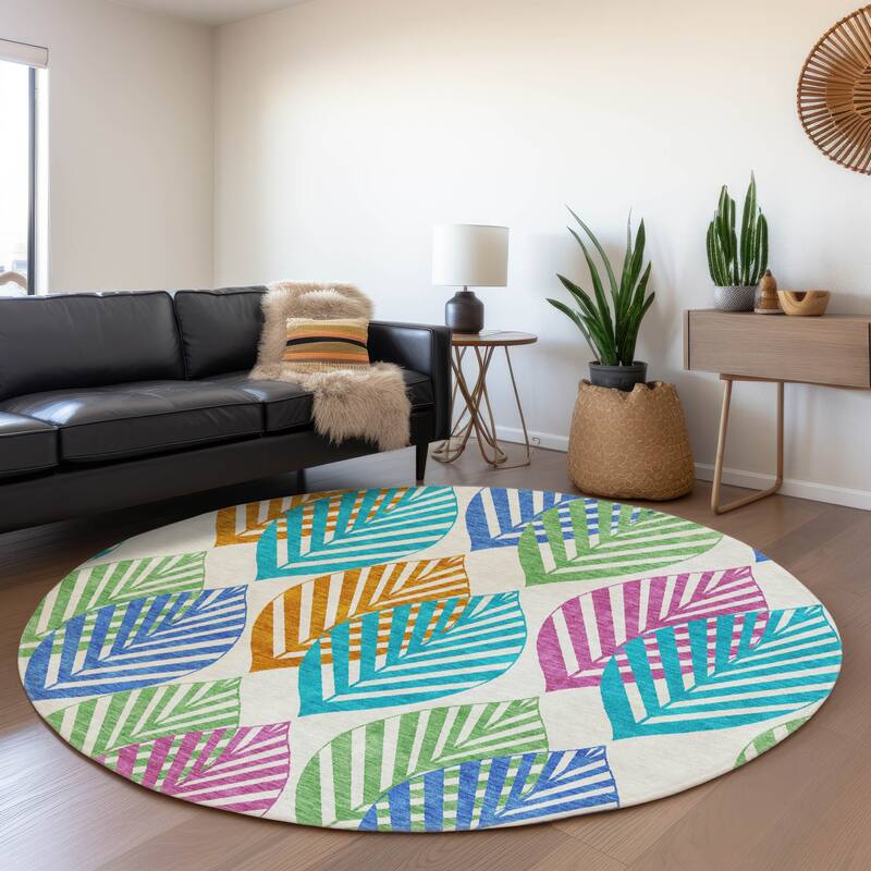 Machine Washable Indoor/ Outdoor Chantille Casual Palm Leaf Rug