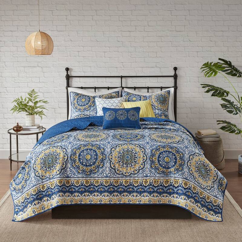 GDF Studio - Tangiers 6-Piece Reversible Quilt Set with Decorative Pillows