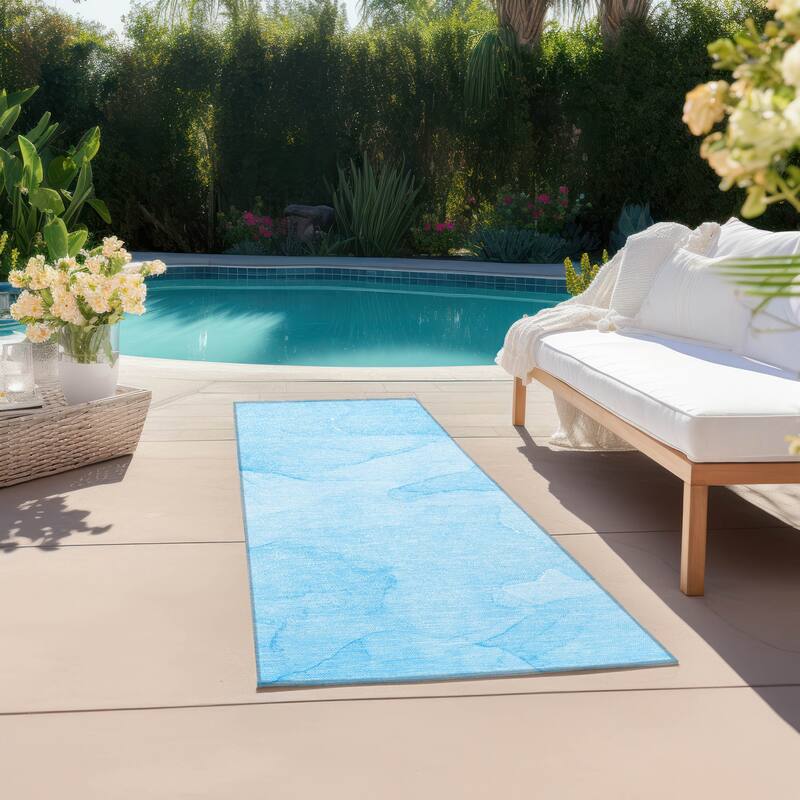 Machine Washable Indoor/ Outdoor Abstract Chantille Rug