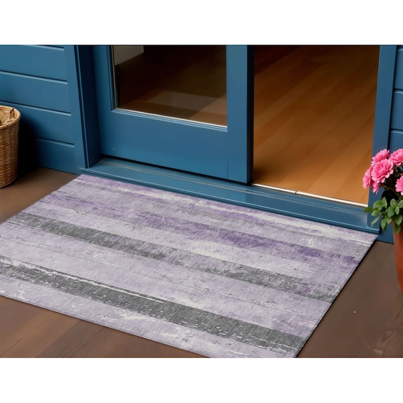 HomeRoots Striped Transitional Rectangle Outdoor Rug - 3' x 5'