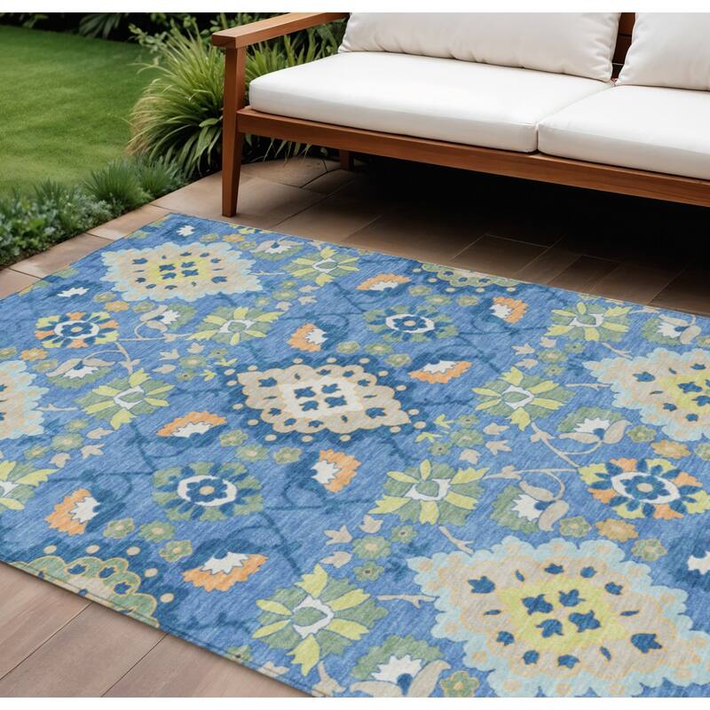 HomeRoots Oriental Traditional Rectangle Outdoor Rug - 8' X 10'