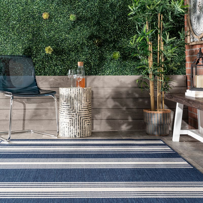 Nuloom Romy Striped Indoor/Outdoor Area Rug