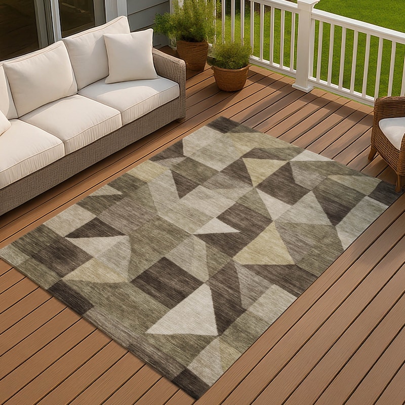 Machine Washable Indoor/ Outdoor Geo Rubi Chantille Rug - Brown - 2'6" x 3'10"