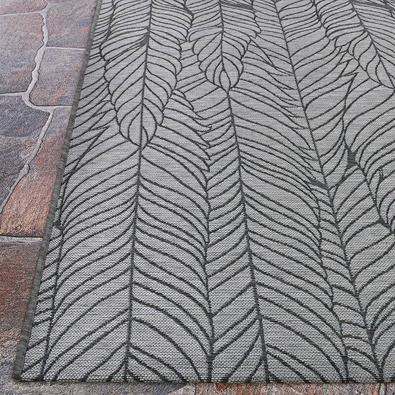 Gelato Vigne Gray- Black Indoor/ Outdoor Area Rug