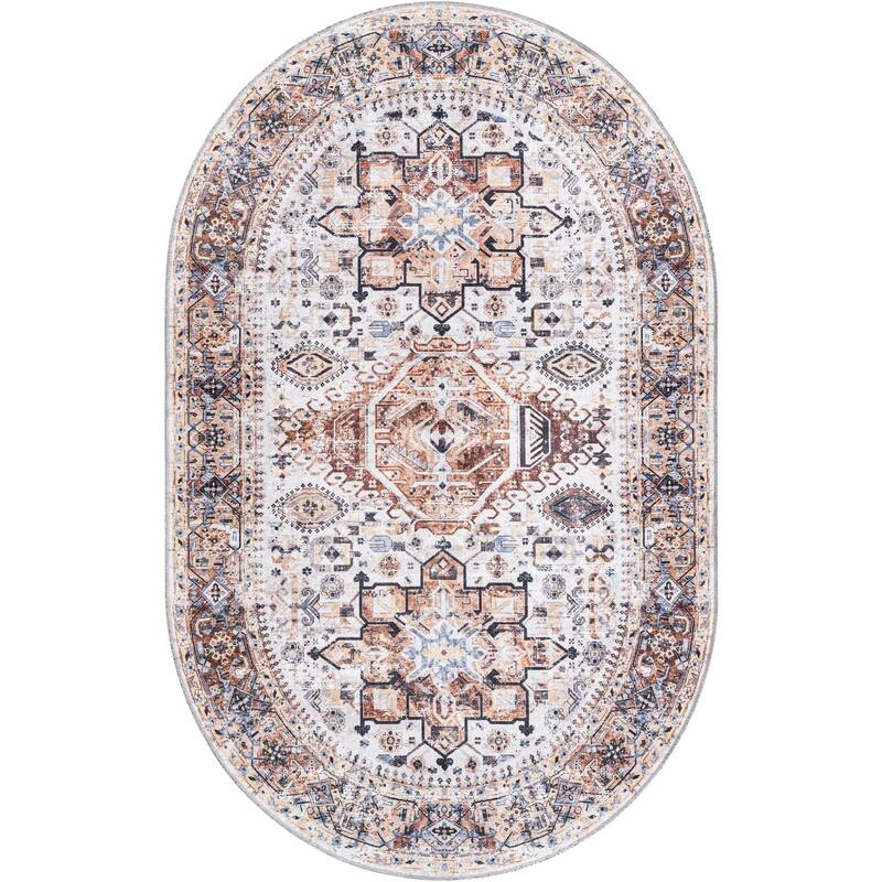Traditional Tira Collection Area Rug
