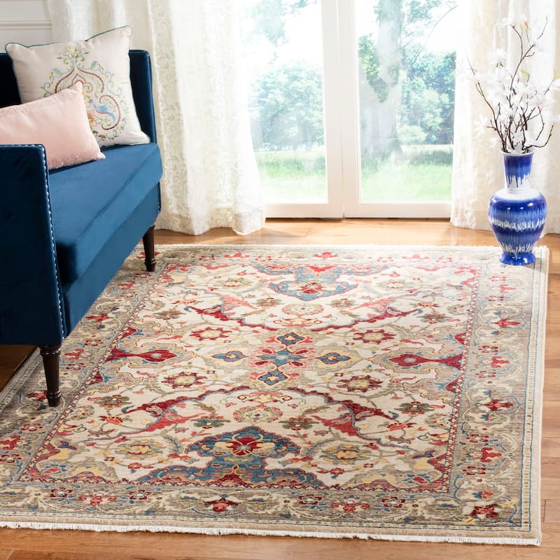 SAFAVIEH Kashan Glinda Oriental Rug - 6'7" x 9' - Ivory/Taupe