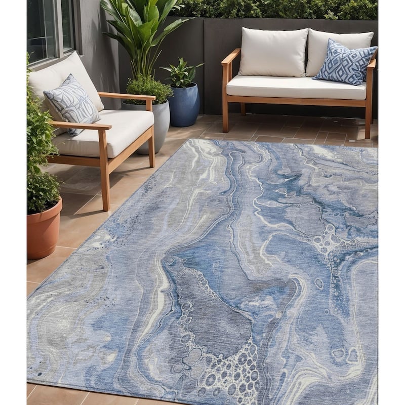 HomeRoots Abstract Modern Rectangle Outdoor Rug - 5' X 8'