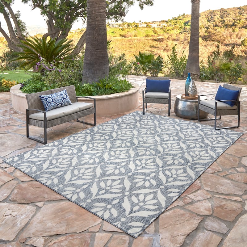 Gertmenian Savara Global Geometric Polypropylene Indoor Outdoor Performance Flatweave Area Rug Collection
