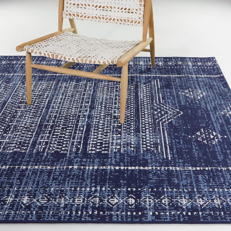 Ferdinand Moroccan Medallion Indoor/Outdoor Area Rug - 7'10" x 10' - Navy