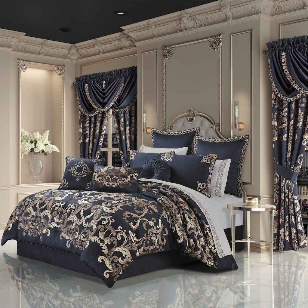 J. Queen New York Caruso Comforter Set
