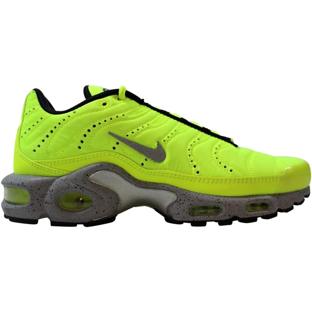 nike air max plus prm black matte silver & volt