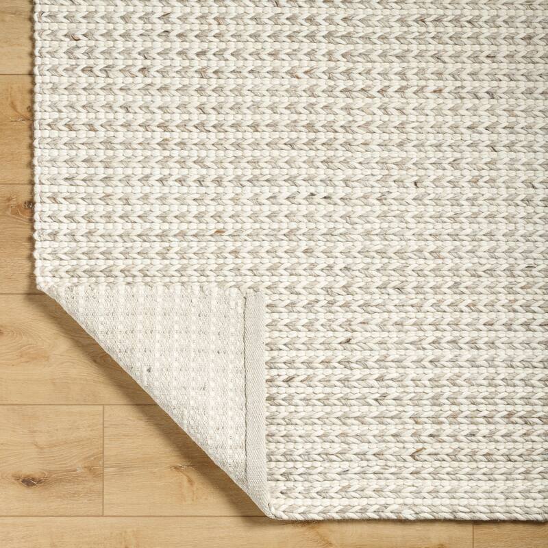 Livabliss Sundance Casual Dots Area Rug