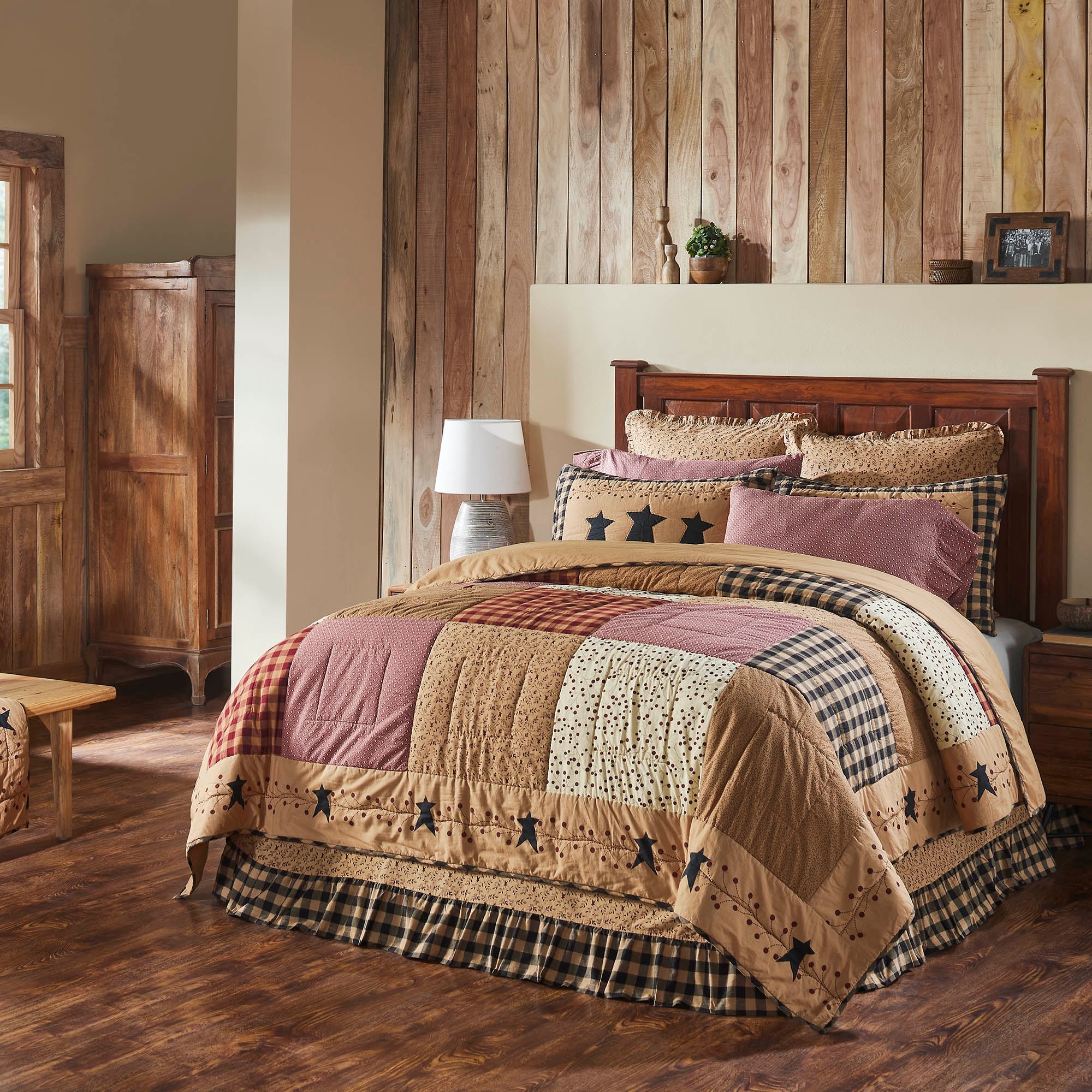 Pip Vinestar California/Luxury King Quilt 124Wx115L