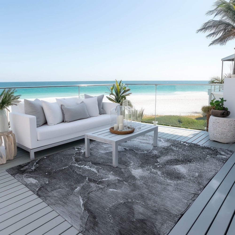 Machine Washable Indoor/ Outdoor Abstract Chantille Rug