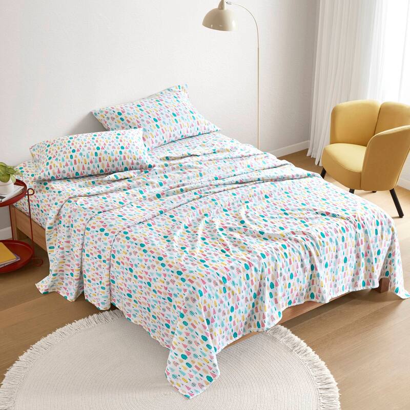Intelligent Design Cozy Soft Cotton Flannel Printed Sheet Set