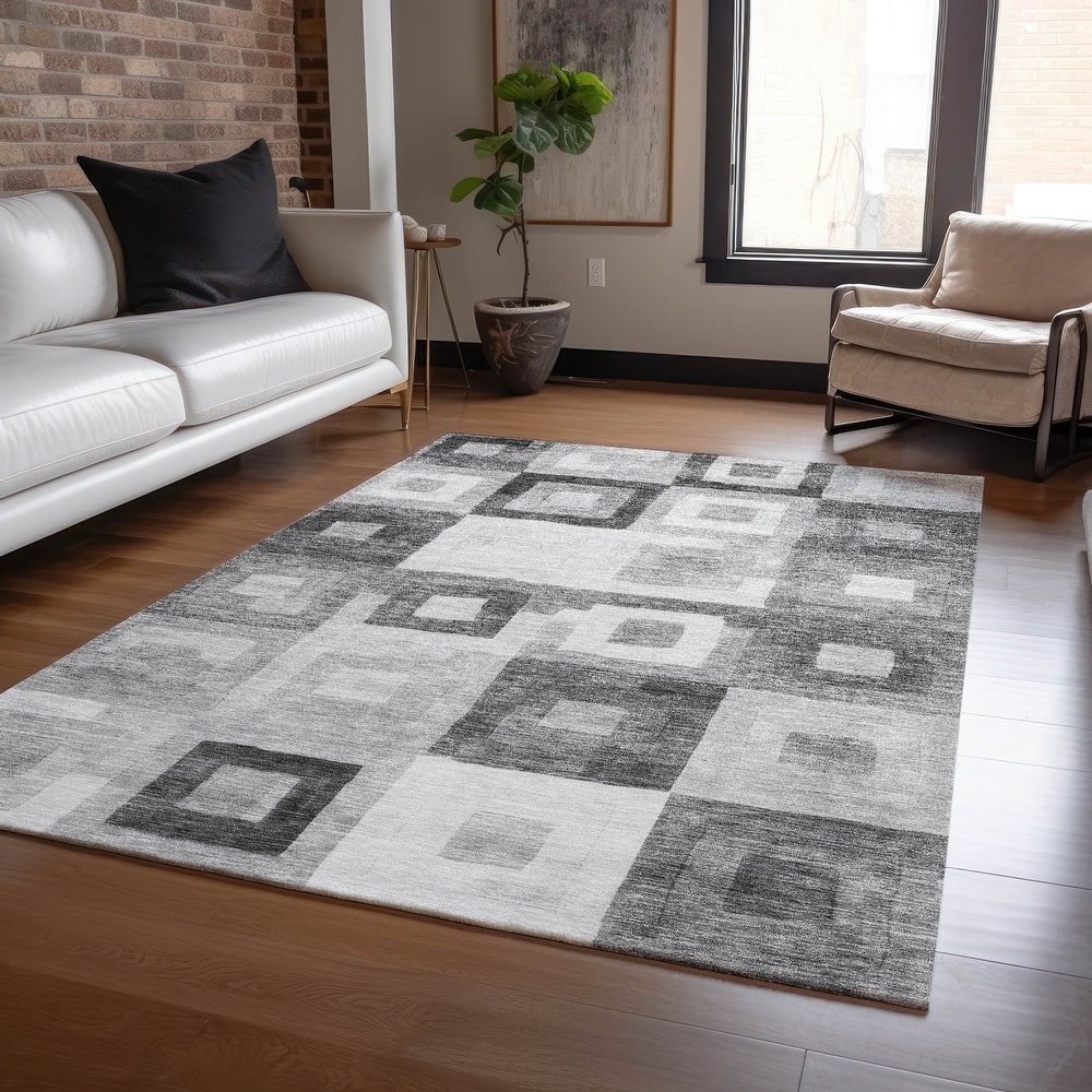Machine Washable Indoor/ Outdoor Contemporary Blocks Chantille Rug
