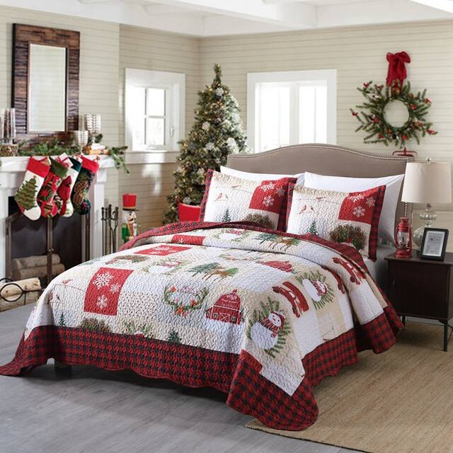 MarCielo Christmas Patterned Red and Green 3-piece Quilt Set - Queen