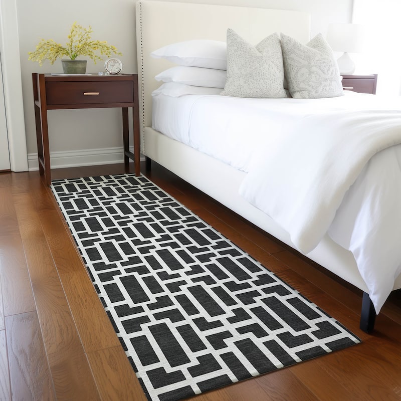 Machine Washable Indoor/ Outdoor Chantille Contemporary Geo Rug