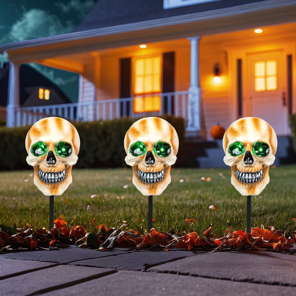 3 Lighted Skeleton Head Halloween Pathway Markers Sound B/O