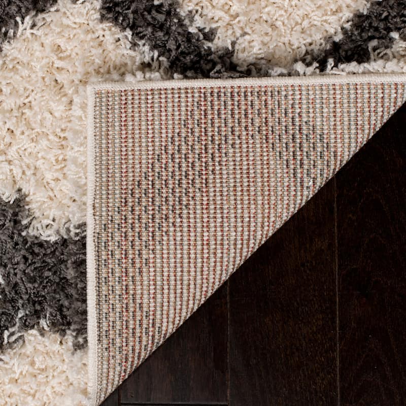 SAFAVIEH Dallas Shag Teja Trellis 1.5-inch Thick Rug - 8' x 10'