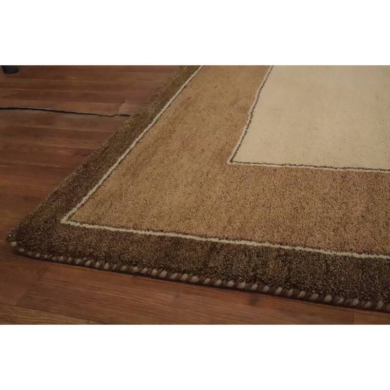 Hand Knotted Oriental 100% Wool Carpet Modern Bordered Beige & Ivories Gabbeh Area Rug - 6' 6'' X 6' 8''