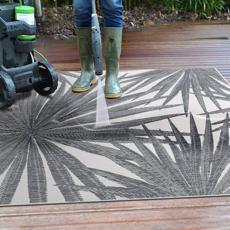 World Rug Gallery Tropical Nature Inspired Indoor/Outdoor Area Rug