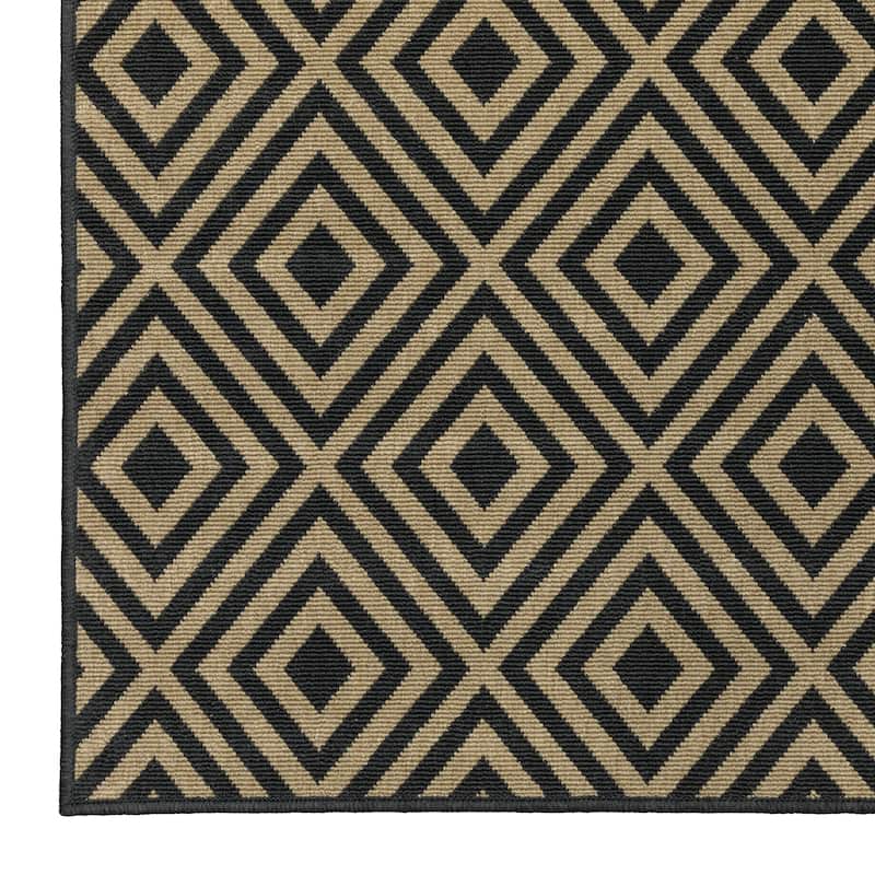 Vista Home Malta Black/Tan Diamond Indoor-Outdoor Rug.