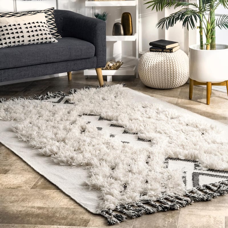 Nuloom Geometric Zariah Shaggy Chevrons Area Rug - 5' x 8' - Ivory - Rectangle