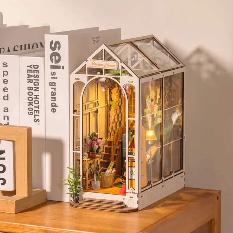 DIY 3D Book Nook Kit - Flower House 176pcs - Multi-Color