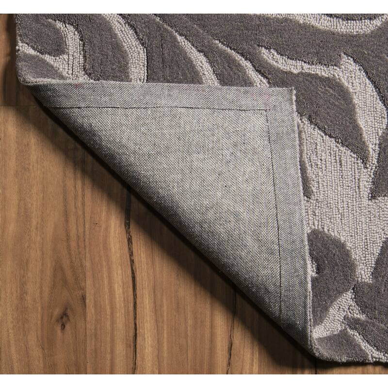 Hand-Tufted Trio Floral Rug Collection