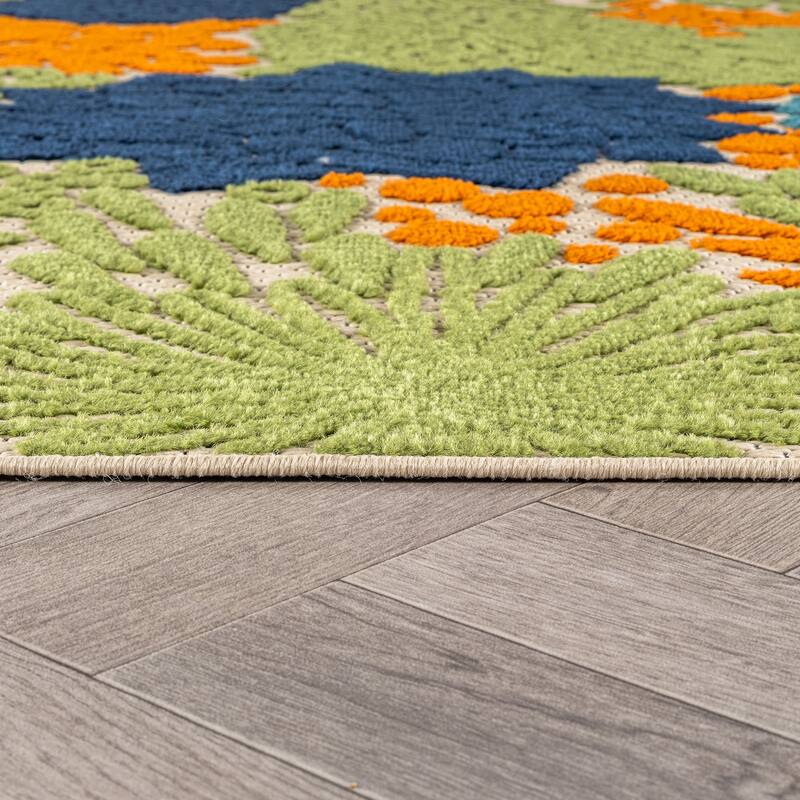 World Rug Gallery Indoor/Outdoor High-Low Textured Area Rug, Floral, Easy-Clean Patio Rug