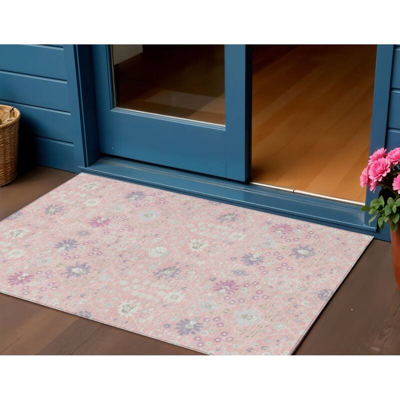 HomeRoots Oriental Traditional Rectangle Outdoor Rug - 3' x 5'
