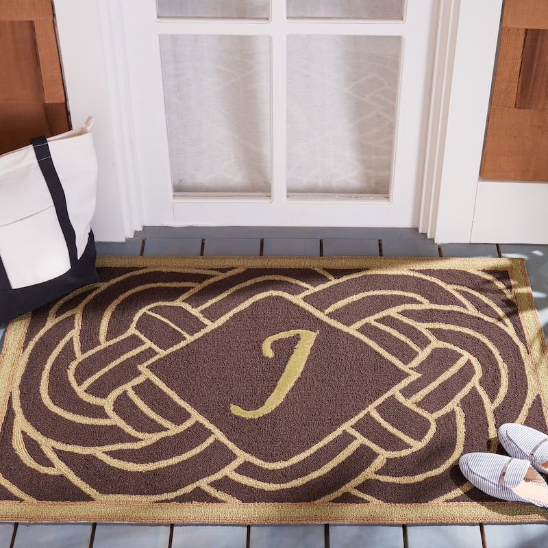 SAFAVIEH Hand-hooked Monogram M Chocolate Rug - 2'6" x 4' - J - Chocolate - Rectangle
