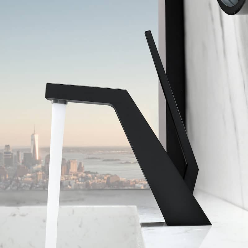 Solid Brass Single-handle Bathroom Vanity Sink Faucet - 7.54''W x 10''H - Black