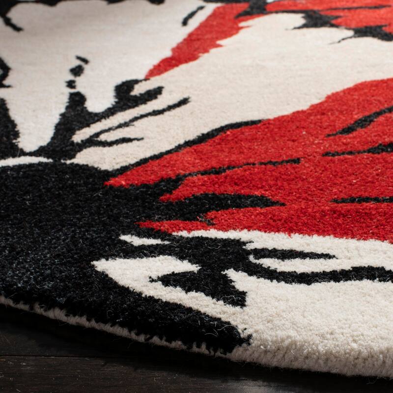 SAFAVIEH Handmade Soho Tyesha Floral N.Z. Wool Rug