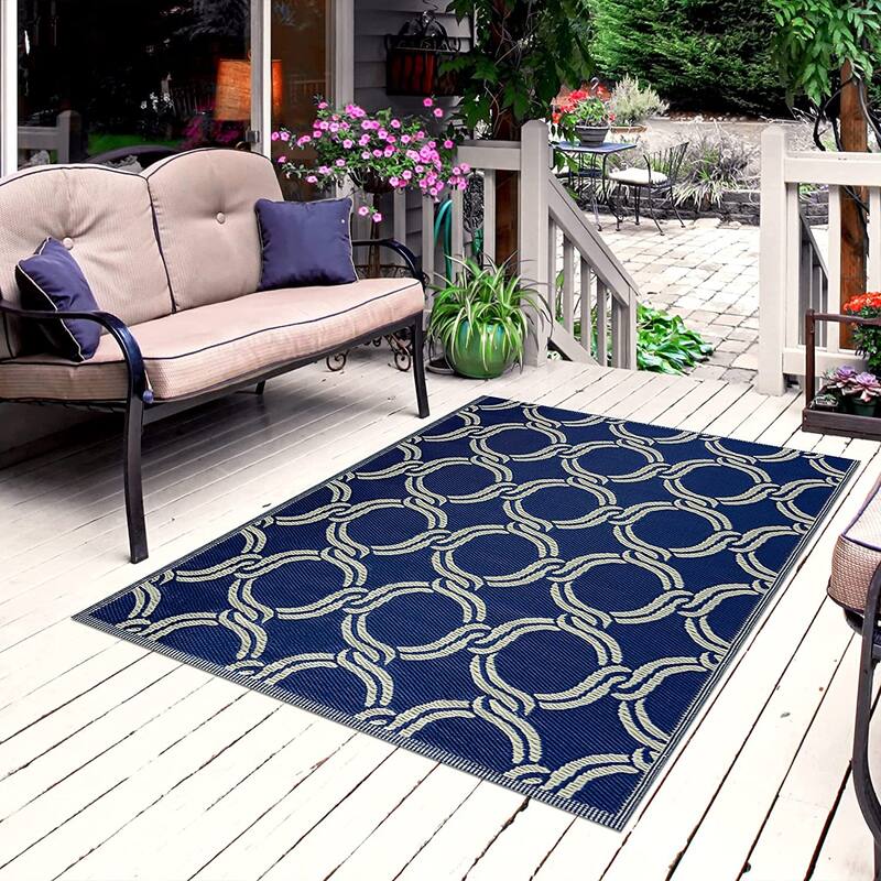 Mykonos Lightweight Reversible Recycled Plastic Outdoor Floor Mat/Rug - 6'x9' - Navy&Crème