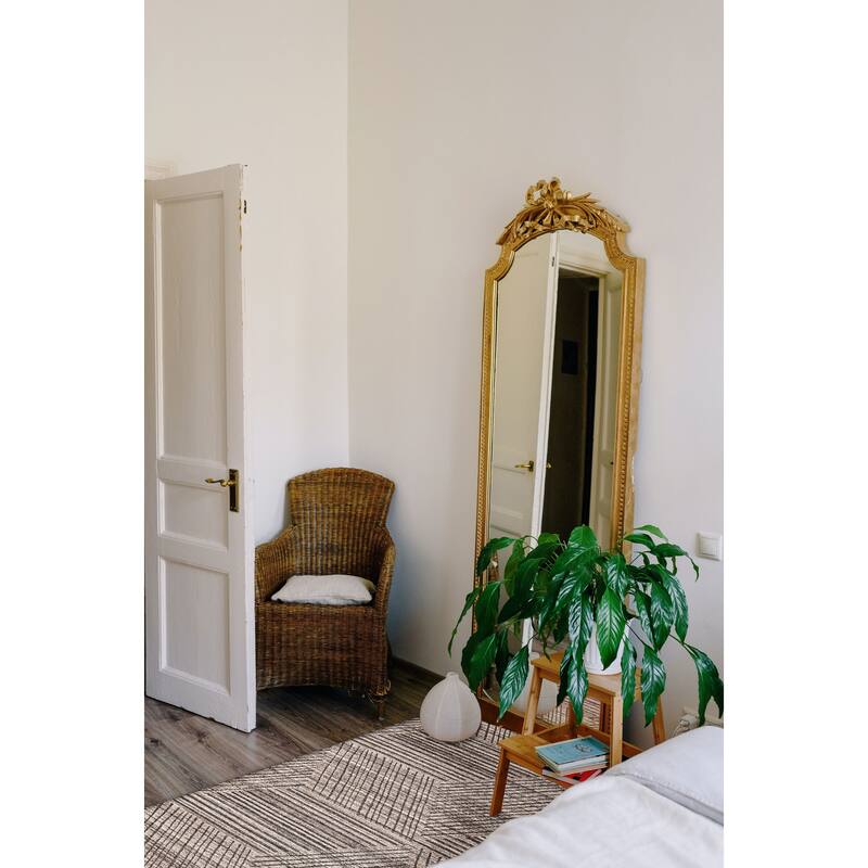 ECARPETGALLERY Hand-knotted Tangier Taupe Wool Rug - 5'0 x 8'0