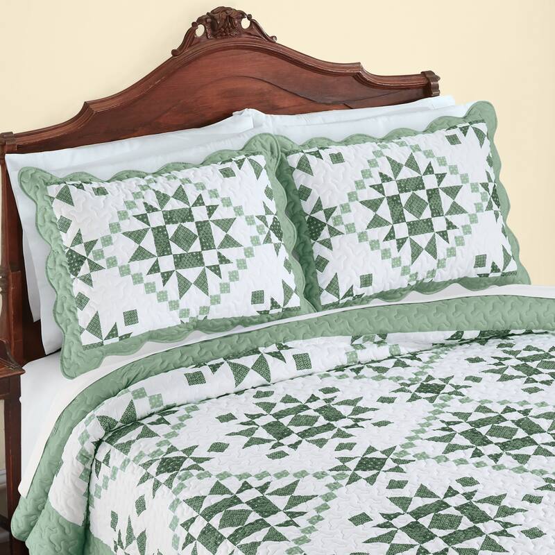 Classic Star Design Patchwork Scalloped Edge Pillow Sham Set - Sage