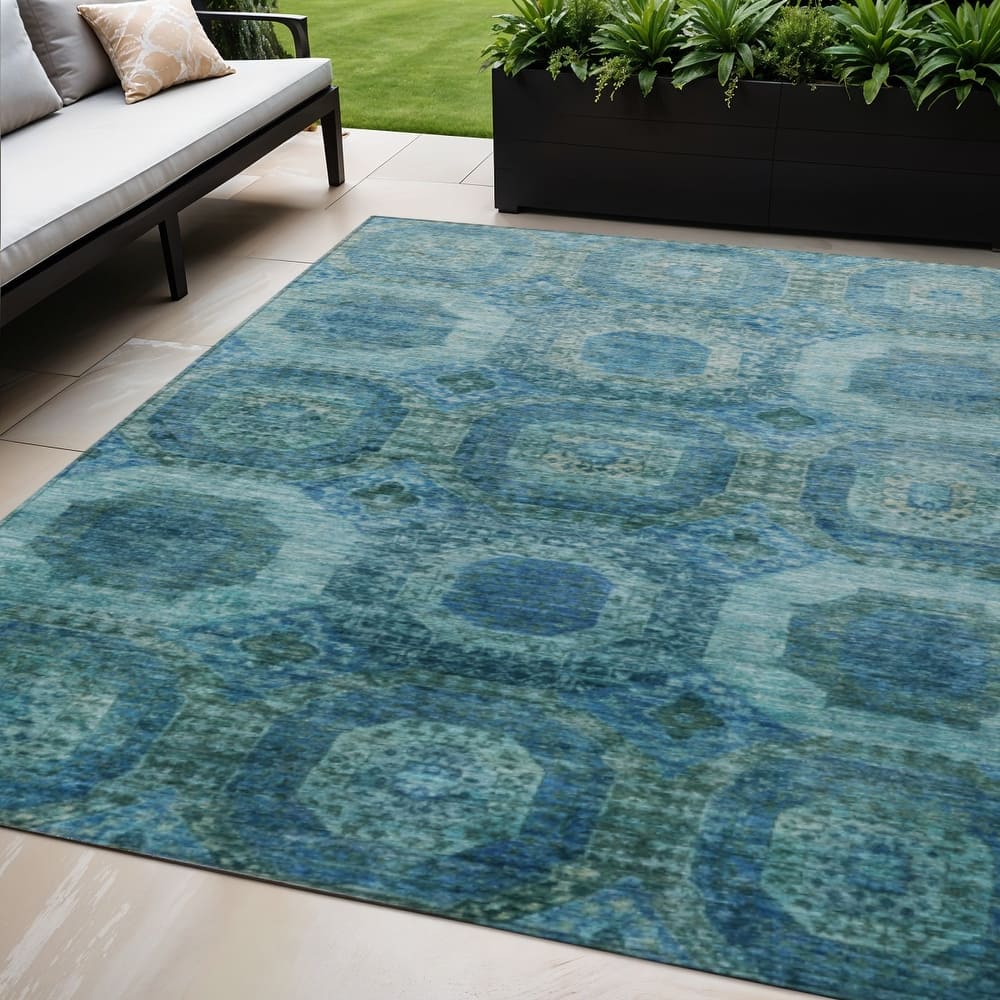 HomeRoots Medallion Transitional Rectangle Outdoor Rug