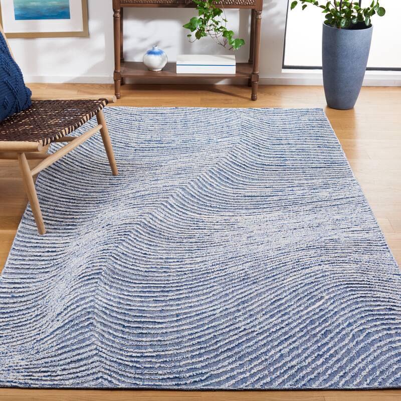 SAFAVIEH Handmade Trace Brandie Wool Rug - 5' x 8' - Navy