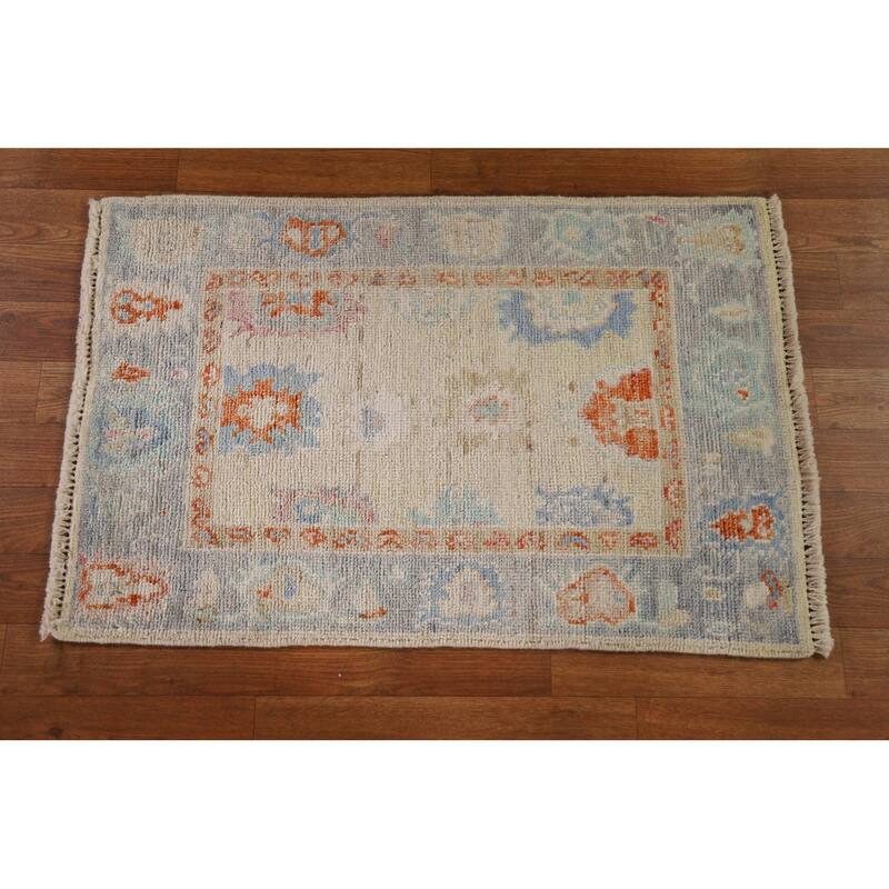 Hand Knotted Oriental 100% Wool Carpet Transitional Floral Beige & Ivories Oushak Area Rug - 2' 11'' X 1' 11''