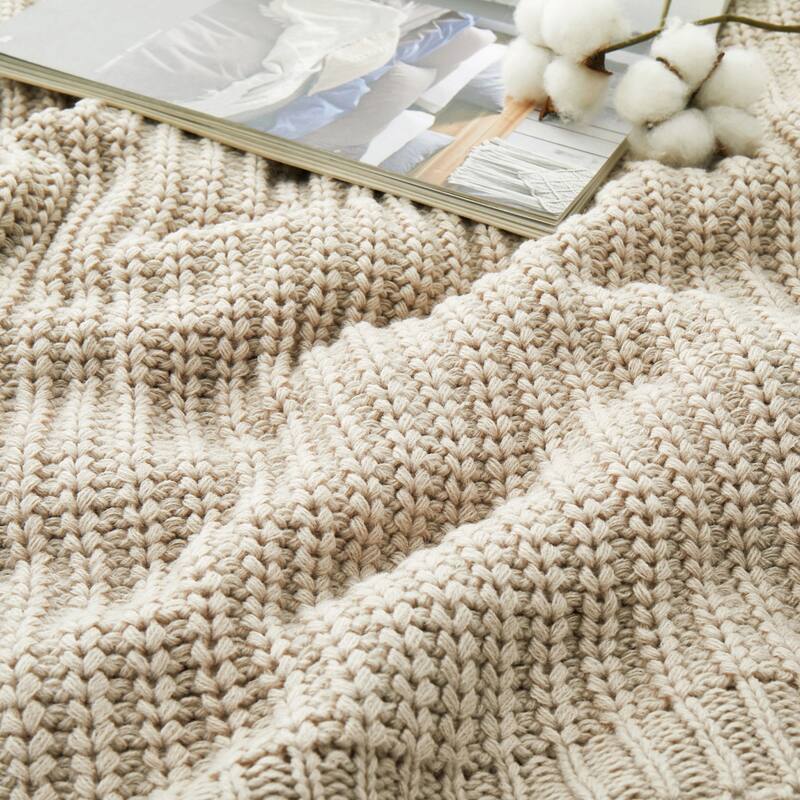 50"x60" Ultra Plush Chunky Knit Throw Blanket Textured Comfort Woven Blanket